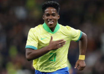 Endrick revela hábito incomum e explica paixão por estudar a história do futebol