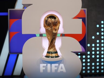 FIFA comete erro, libera ingressos grátis para a Copa e depois exige pagamento a torcedores